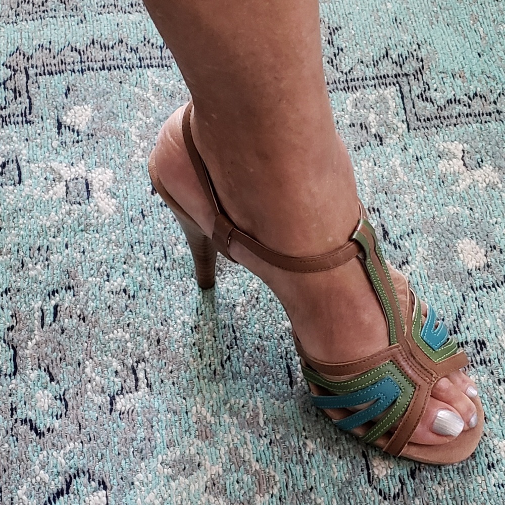 Bandolino T-Strap Open Toe Heels